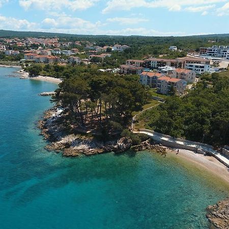 Apartments Mare & Mons Deluxe Малинска Экстерьер фото