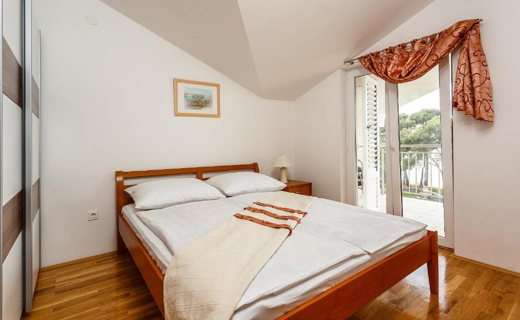 Apartments Mare & Mons Deluxe Малинска Номер фото