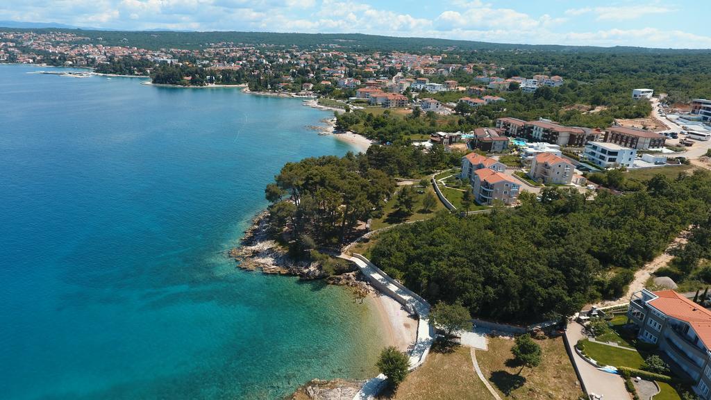 Apartments Mare & Mons Deluxe Малинска Экстерьер фото