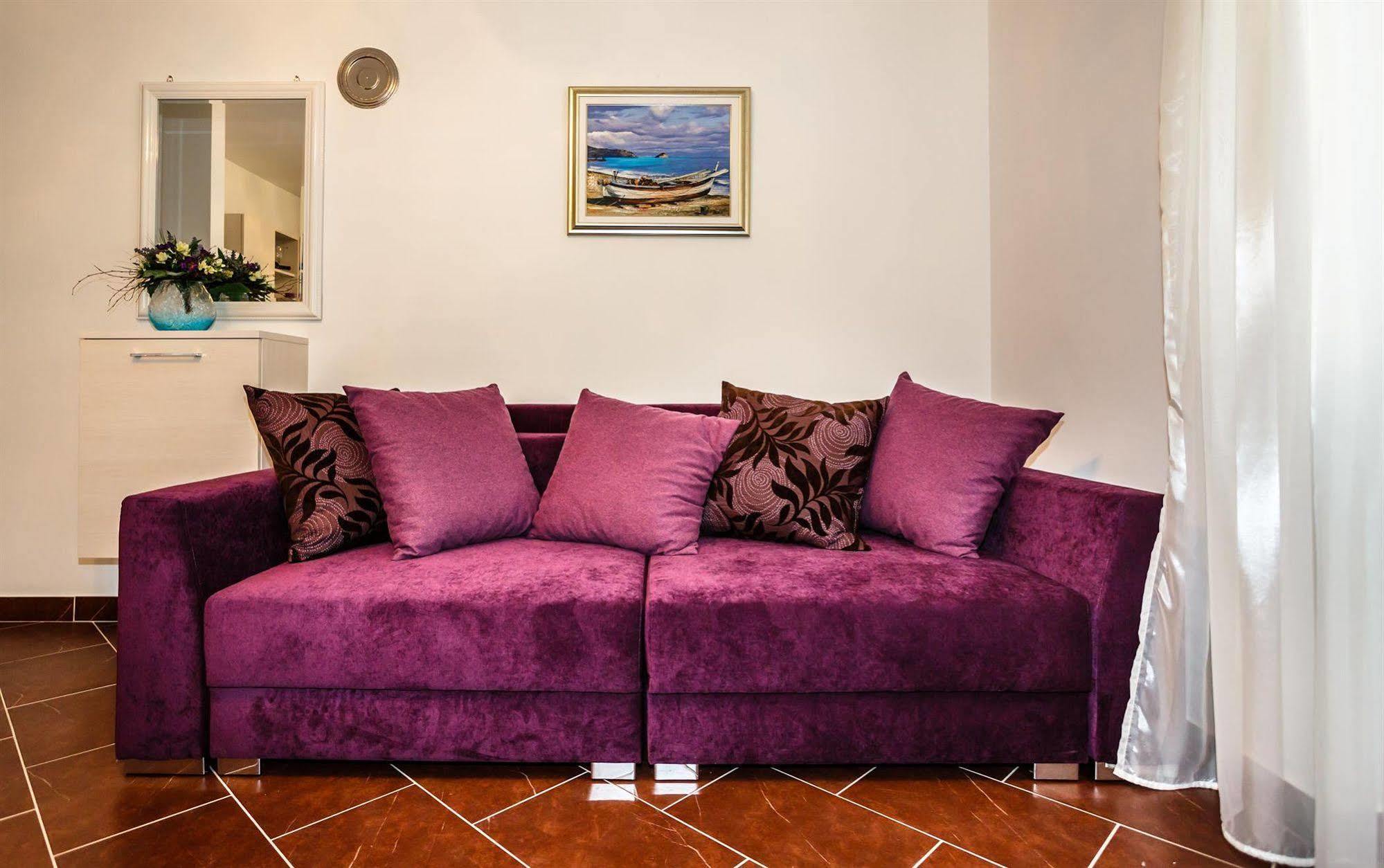 Apartments Mare & Mons Deluxe Малинска Экстерьер фото